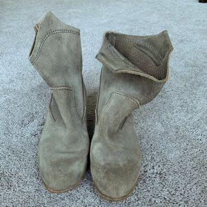 Pedro Garcia suede booties
